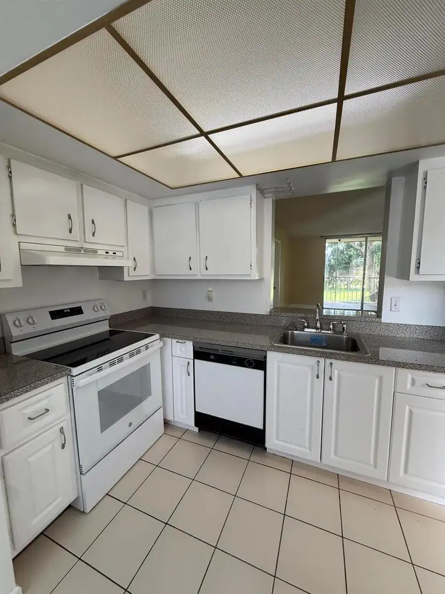 7895 Margate Boulevard # 203, Margate FL 33063 photo 3