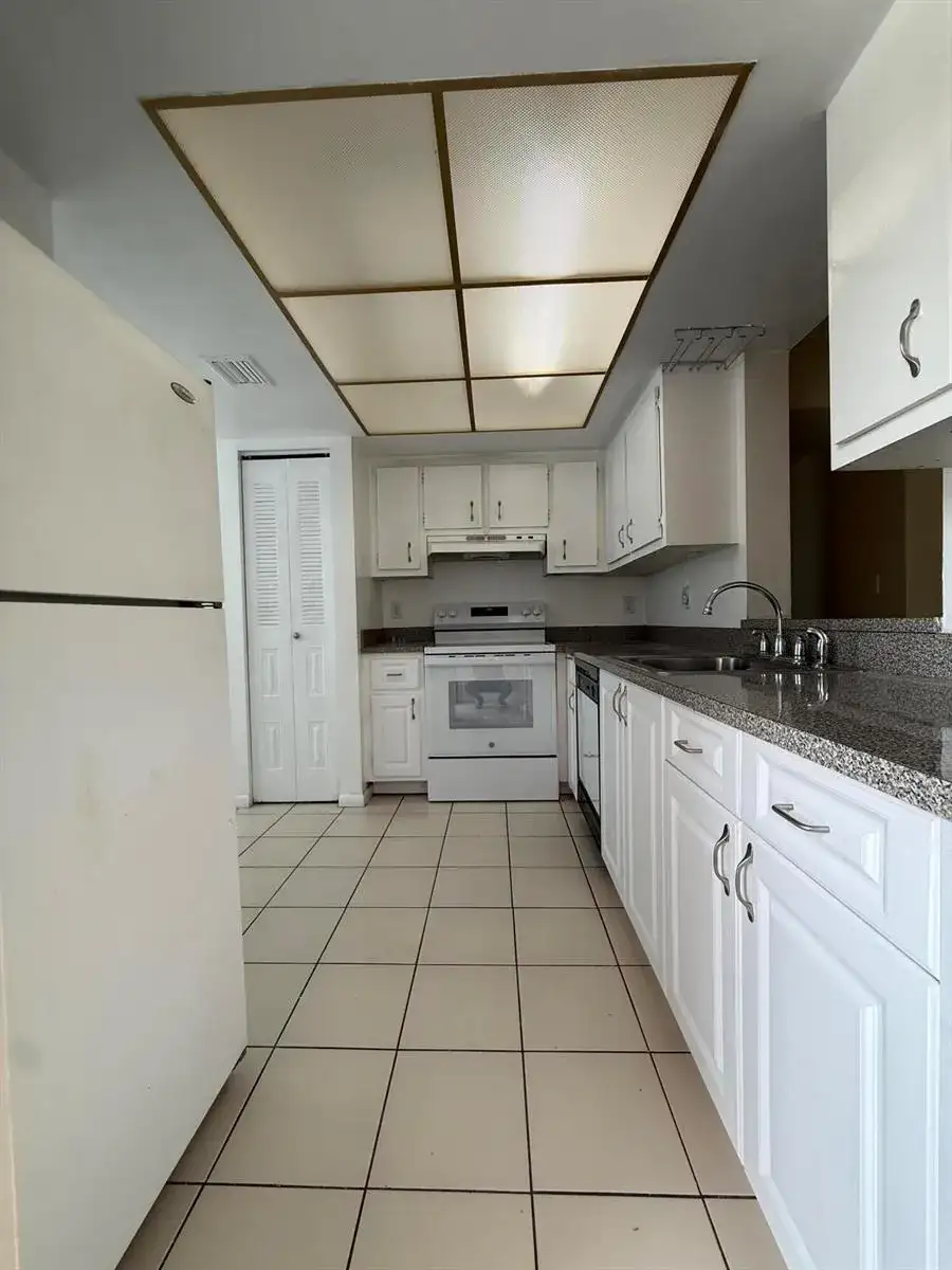 7895 Margate Boulevard # 203, Margate FL 33063 photo 4