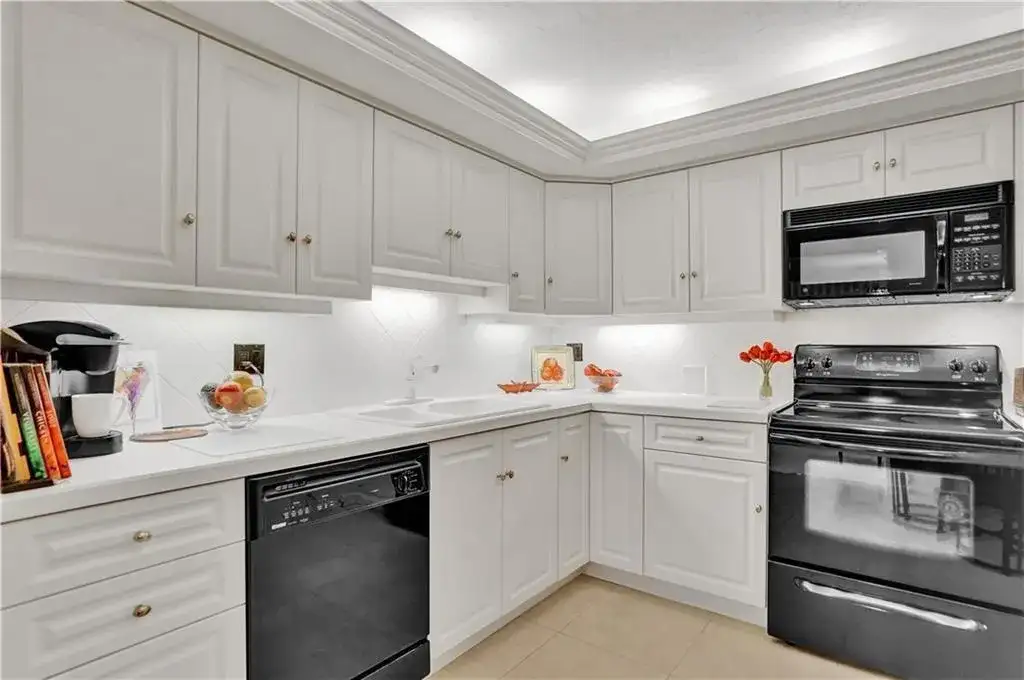5100 N Ocean Boulevard # 405, Lauderdale By The Sea FL 33308 photo 2
