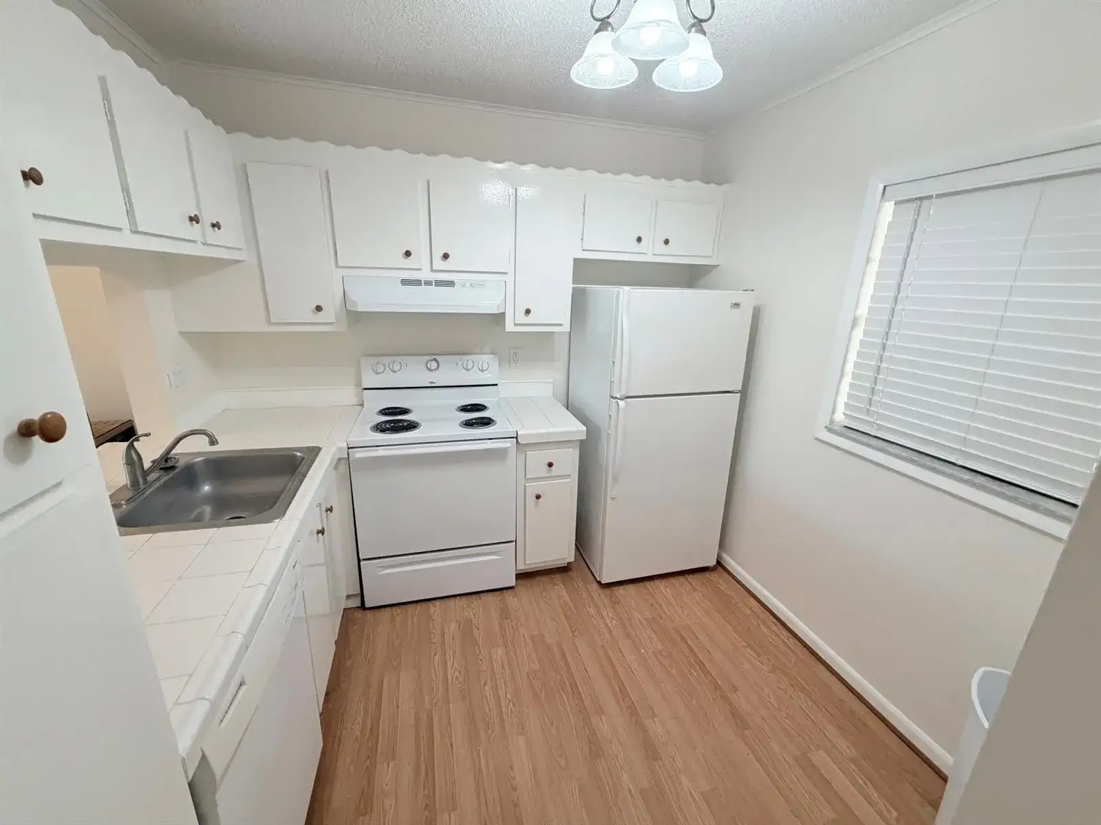 9230 Lagoon Place # 110, Davie FL 33324 photo 3