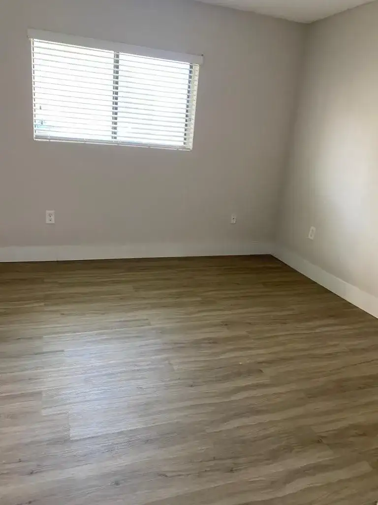 450 W Palm Cir Circle W # 103, Pembroke Pines FL 33025 photo 5