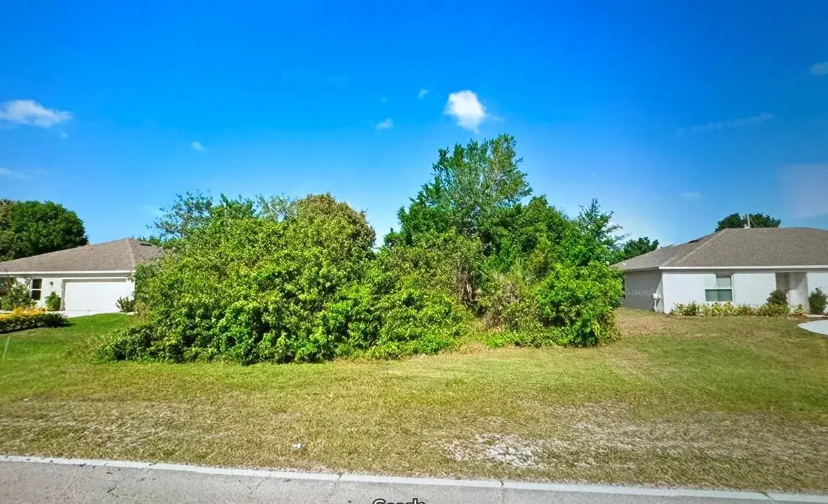 3875 SW Port Saint Lucie Boulevard, Port St. Lucie FL 34953