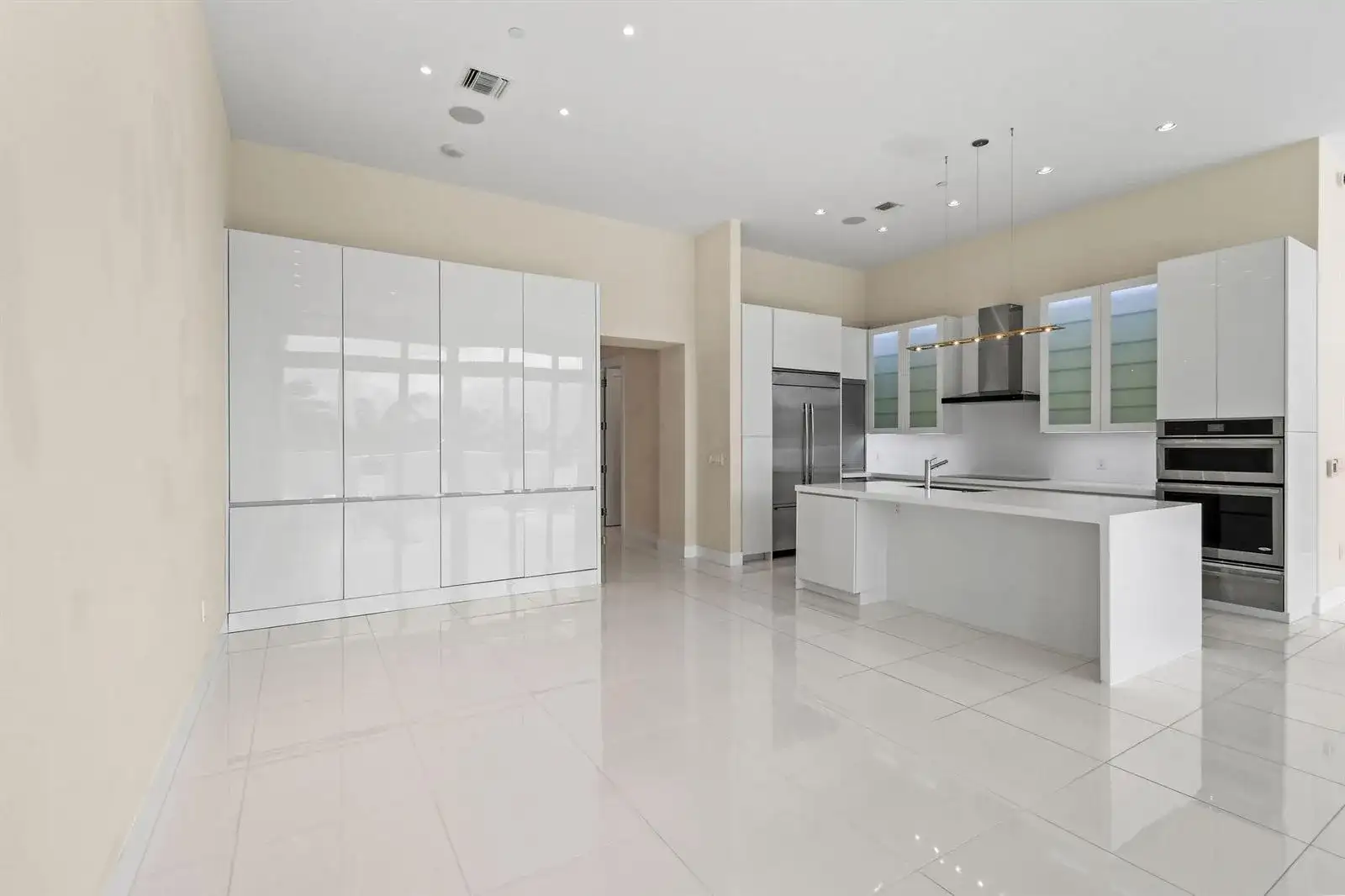 2 Water Club Way # 301, North Palm Beach FL 33408 photo 5