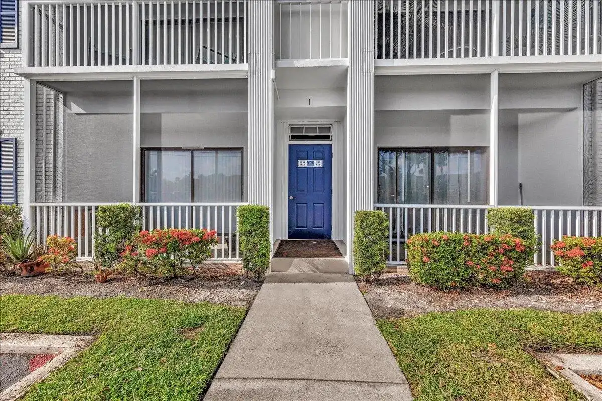 180 Cypress Club Drive # 816, Pompano Beach FL 33060