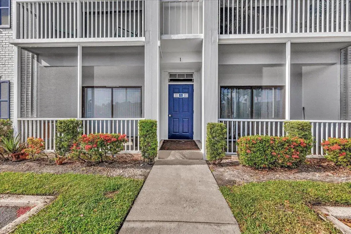 180 Cypress Club Drive # 816, Pompano Beach FL 33060
