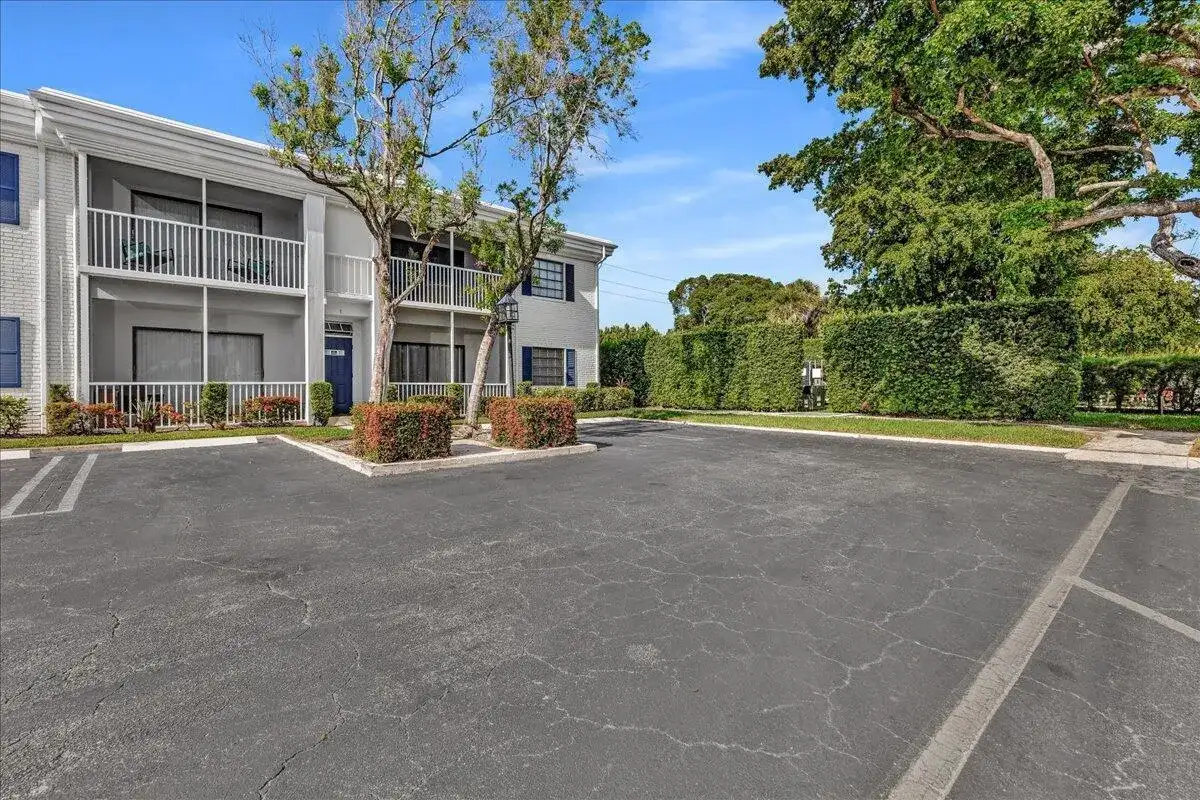 180 Cypress Club Drive # 816, Pompano Beach FL 33060 photo 3