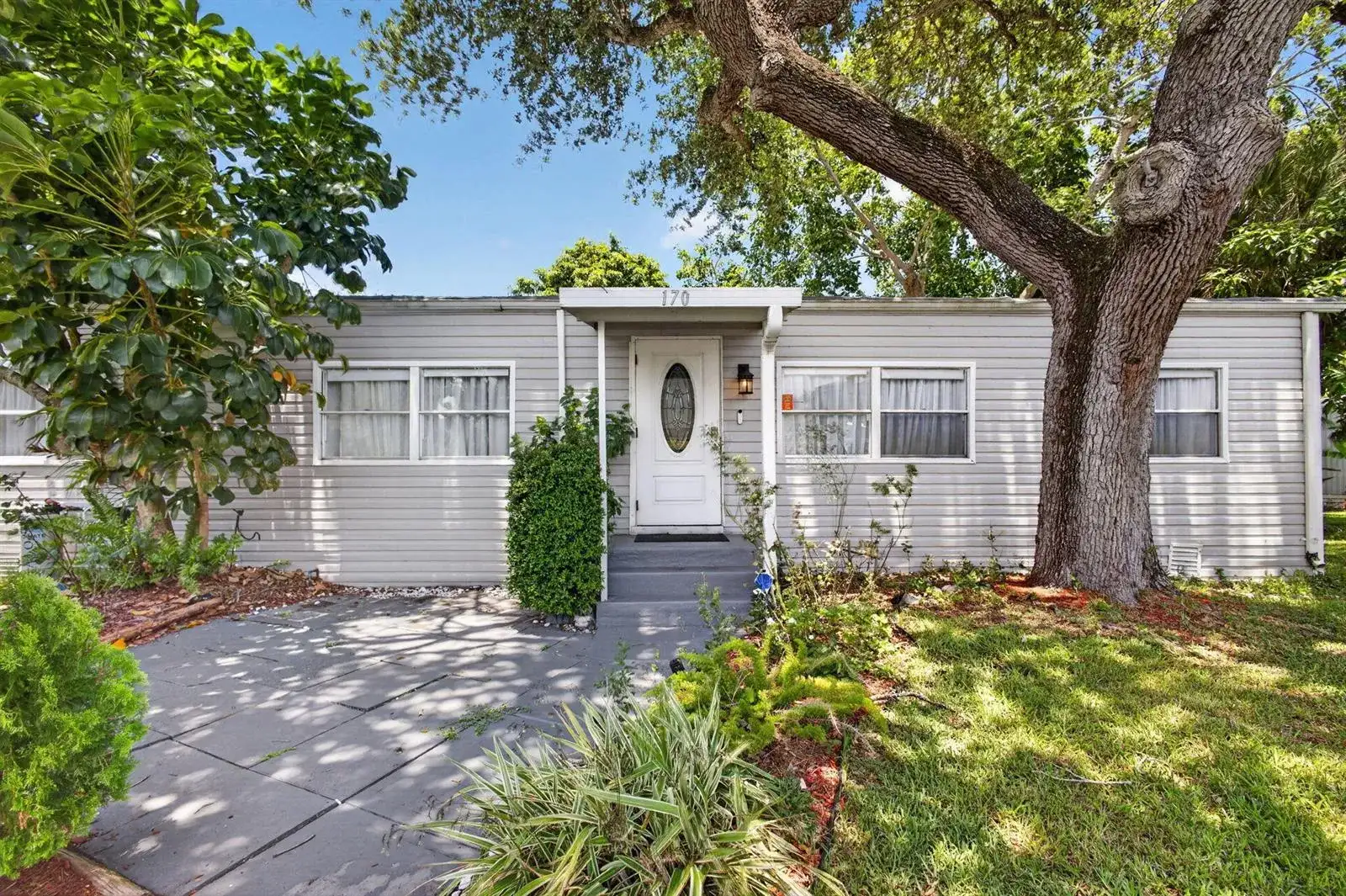 170 Maple Avenue W, Palm Beach Gardens FL 33410 photo 5