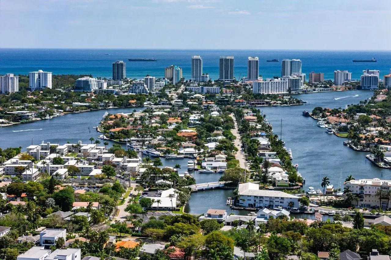 615 & 617 NE 9th Avenue, Fort Lauderdale FL 33304