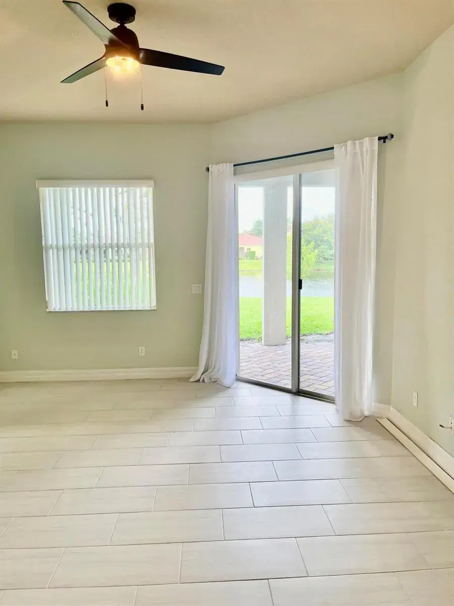 5579 55th Avenue, Vero Beach FL 32967