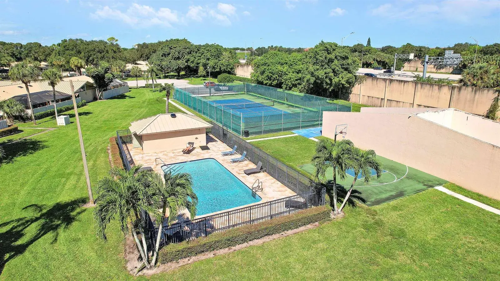 5385 Eagle Lake Drive, Palm Beach Gardens FL 33418