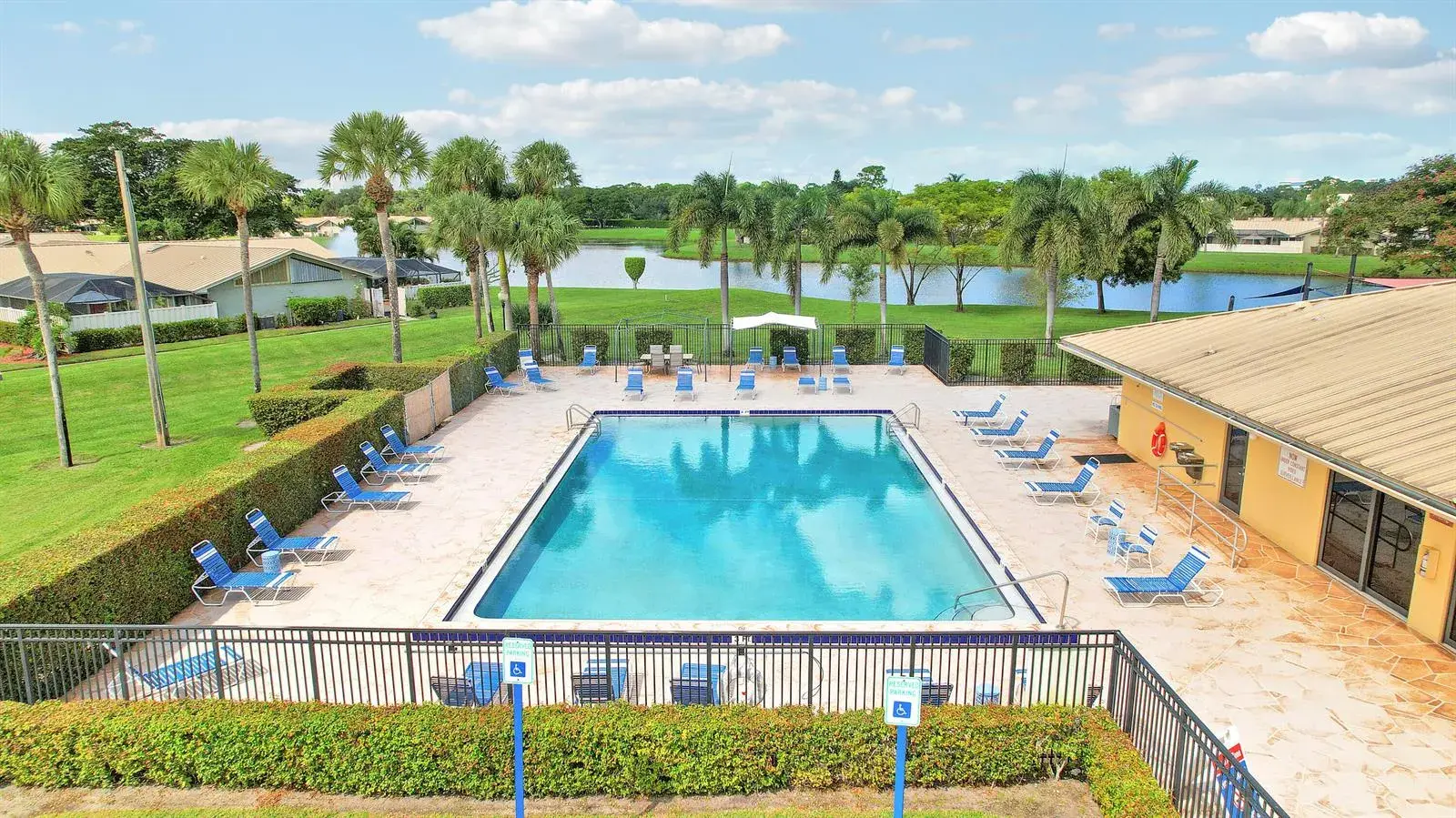 5385 Eagle Lake Drive, Palm Beach Gardens FL 33418