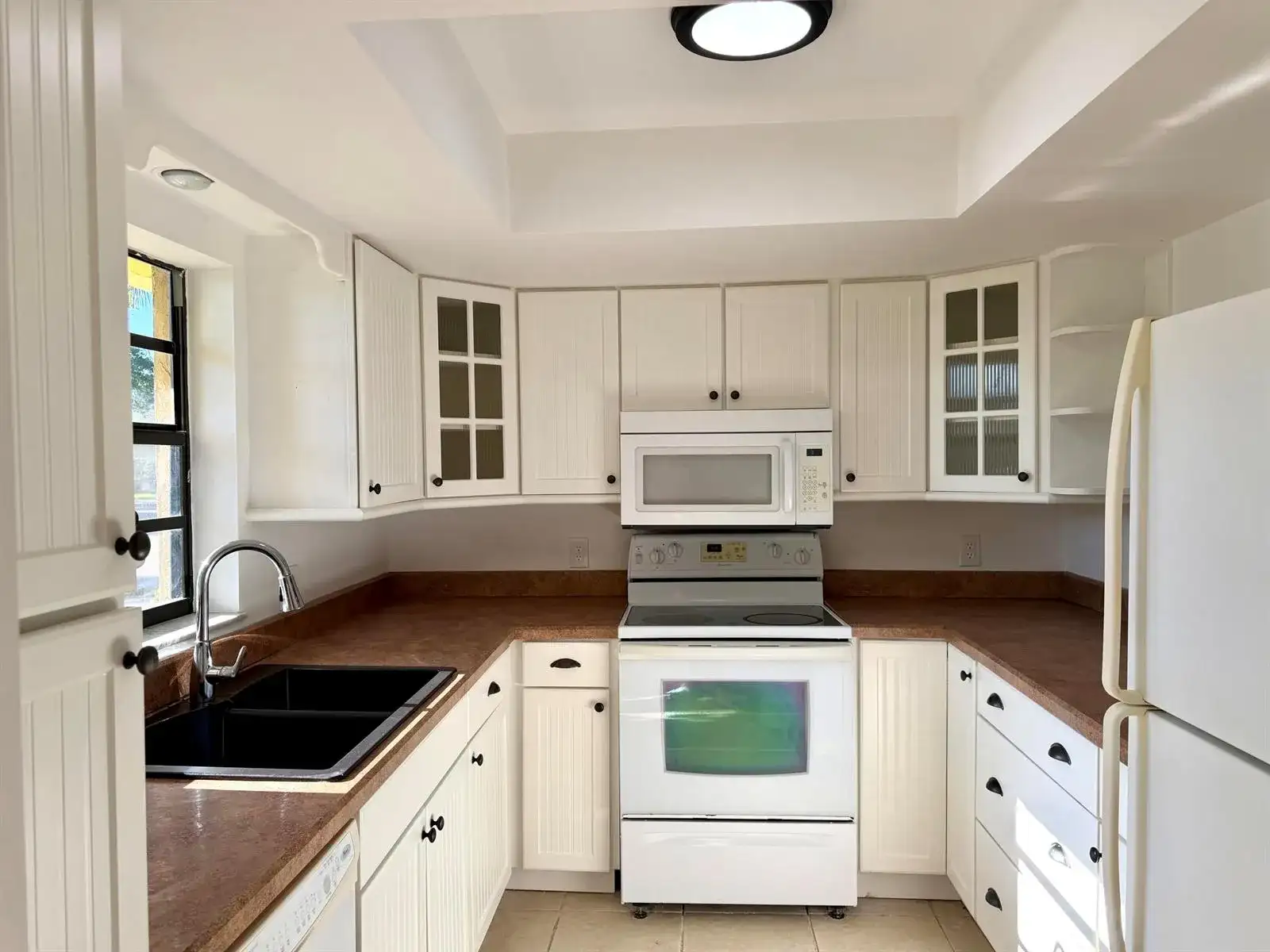 400 18th Street # B4, Vero Beach FL 32960 photo 2