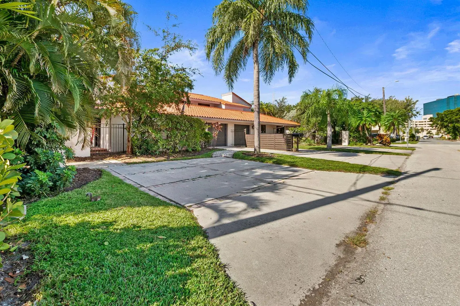4850 NE 25th Avenue, Fort Lauderdale FL 33308