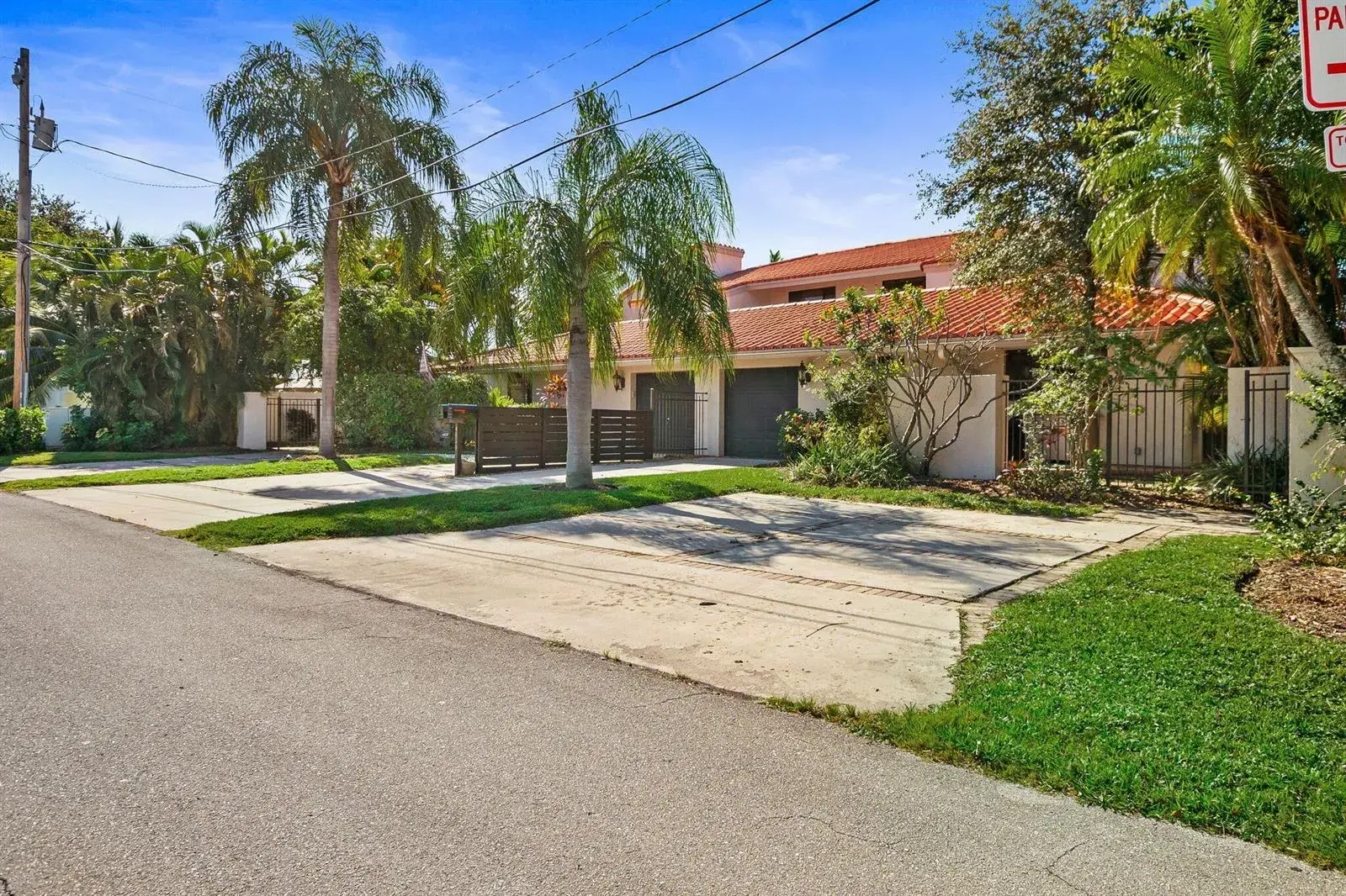 4850 NE 25th Avenue, Fort Lauderdale FL 33308