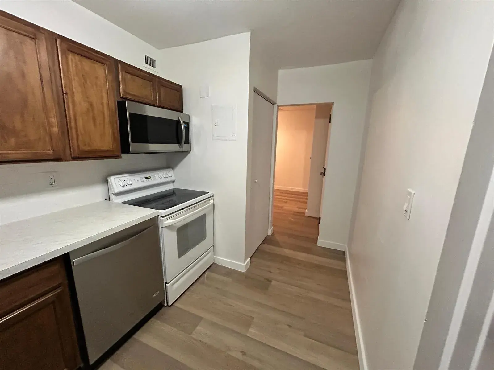 3115 Oakland Shores Drive # E103, Oakland Park FL 33309 photo 2
