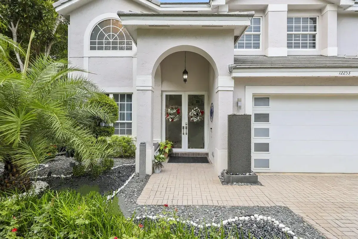 12253 Glenmore Drive, Coral Springs FL 33071