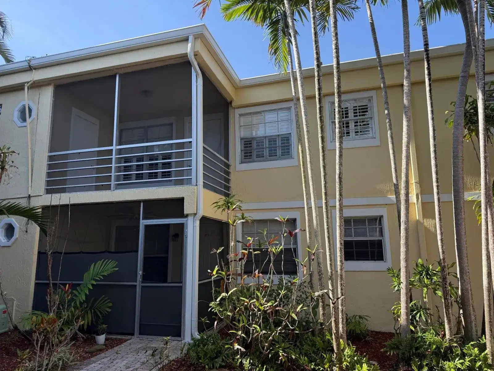 320 SE 10TH Avenue # C, Pompano Beach FL 33060