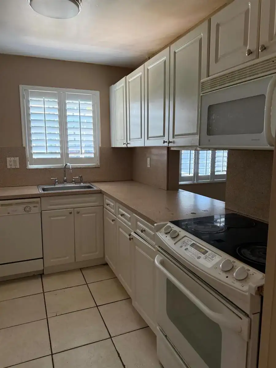 320 SE 10TH Avenue # C, Pompano Beach FL 33060 photo 5