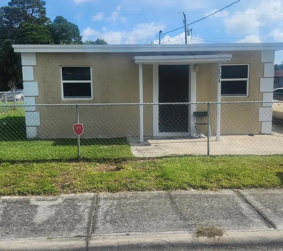 2504 Wilkins Avenue, Fort Pierce FL 34947