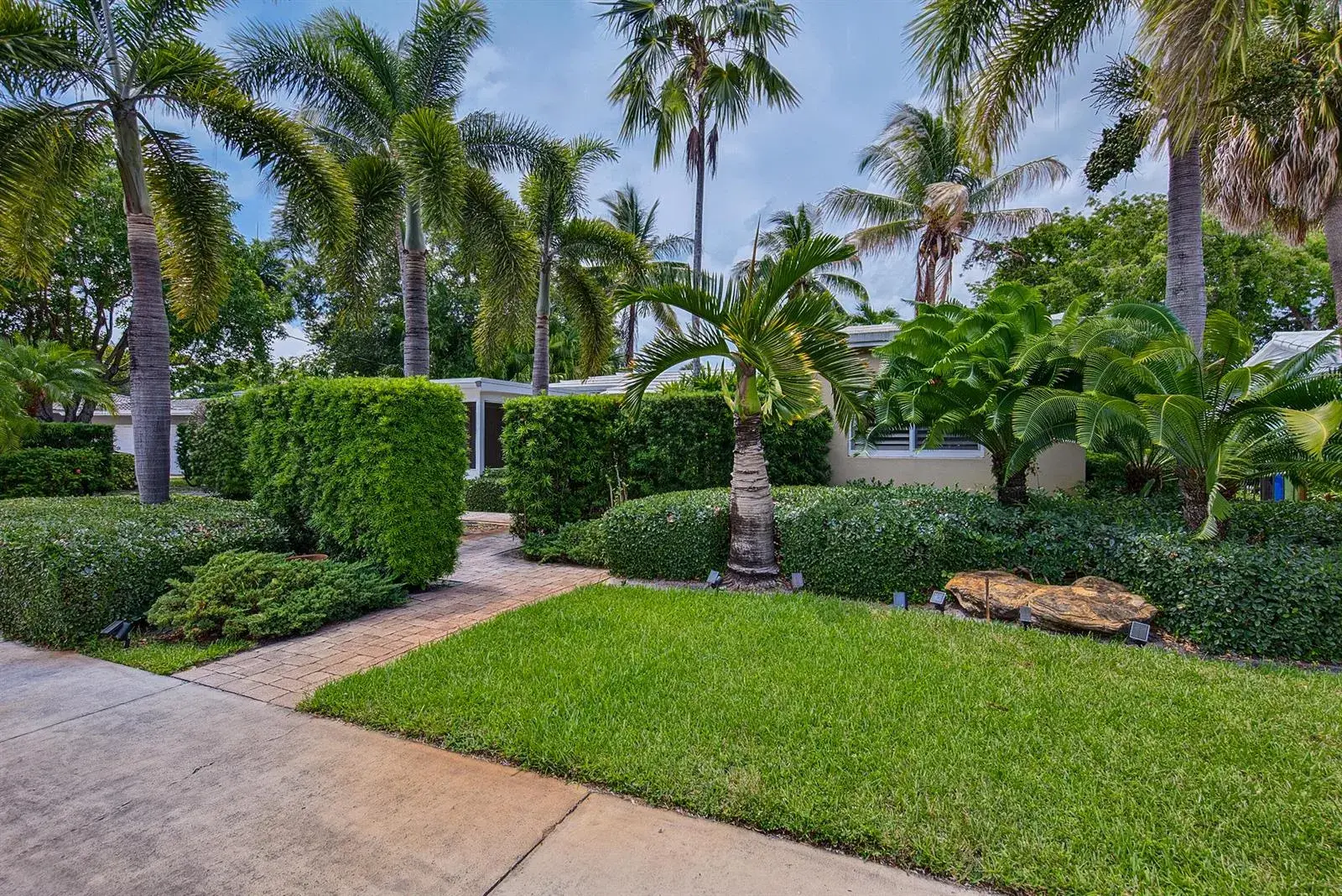 1325 Guava Isle, Fort Lauderdale FL 33315