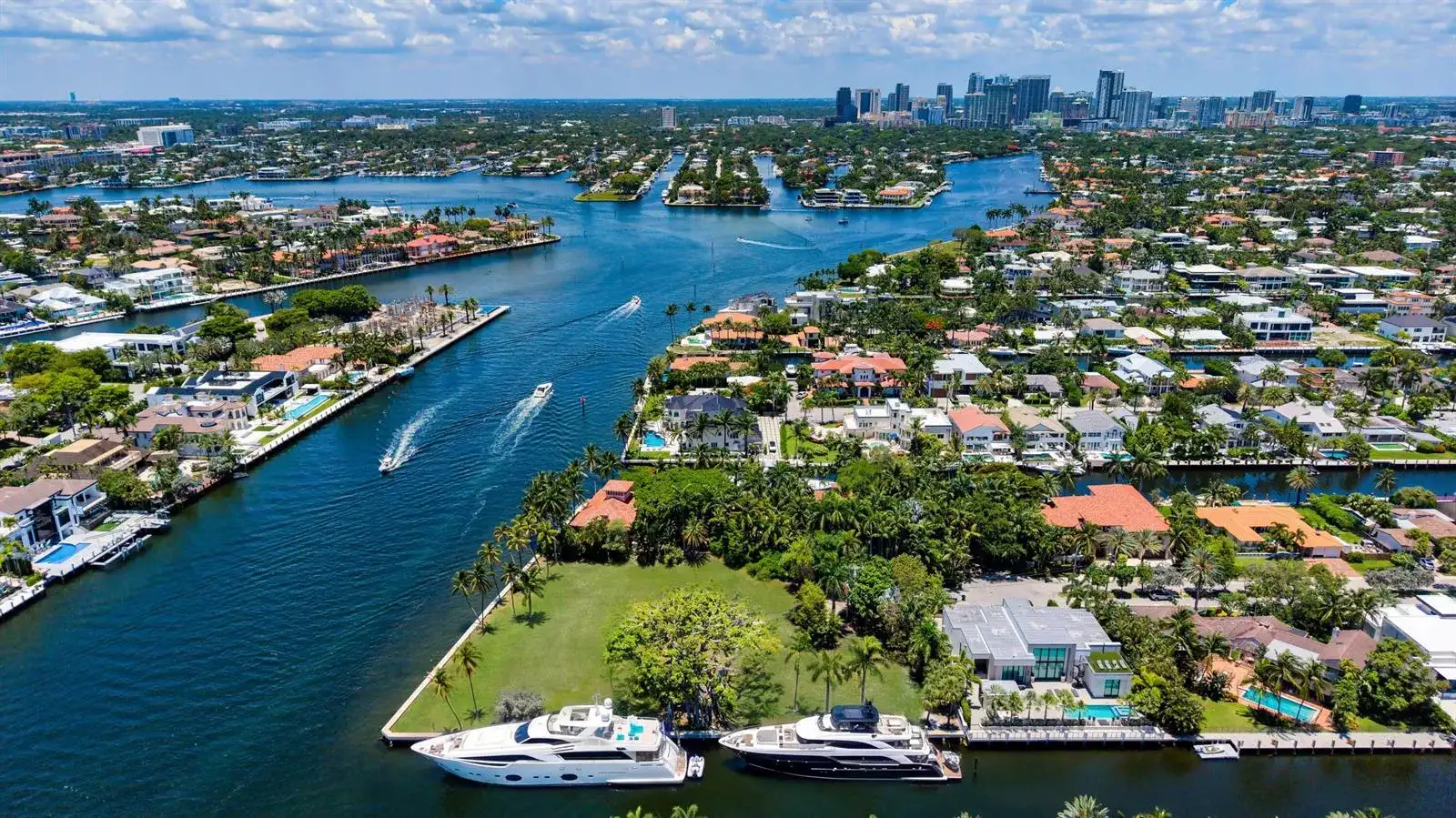 1000 Riviera Isle Drive, Fort Lauderdale FL 33301 photo 2