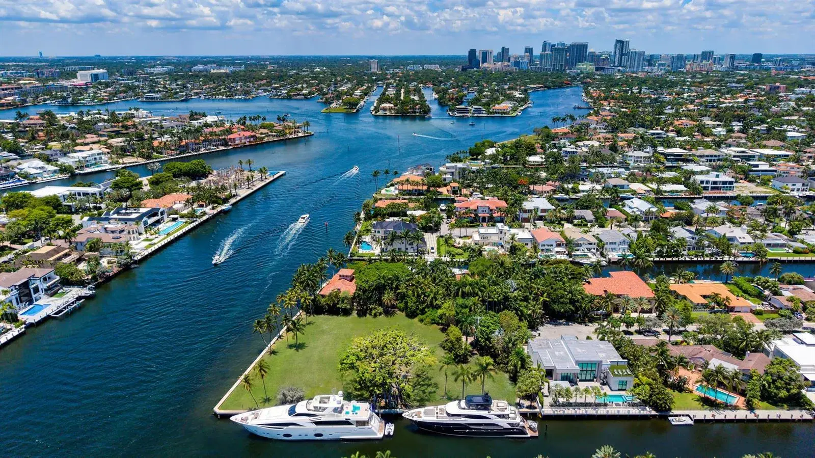 1000 Riviera Isle Drive, Fort Lauderdale FL 33301