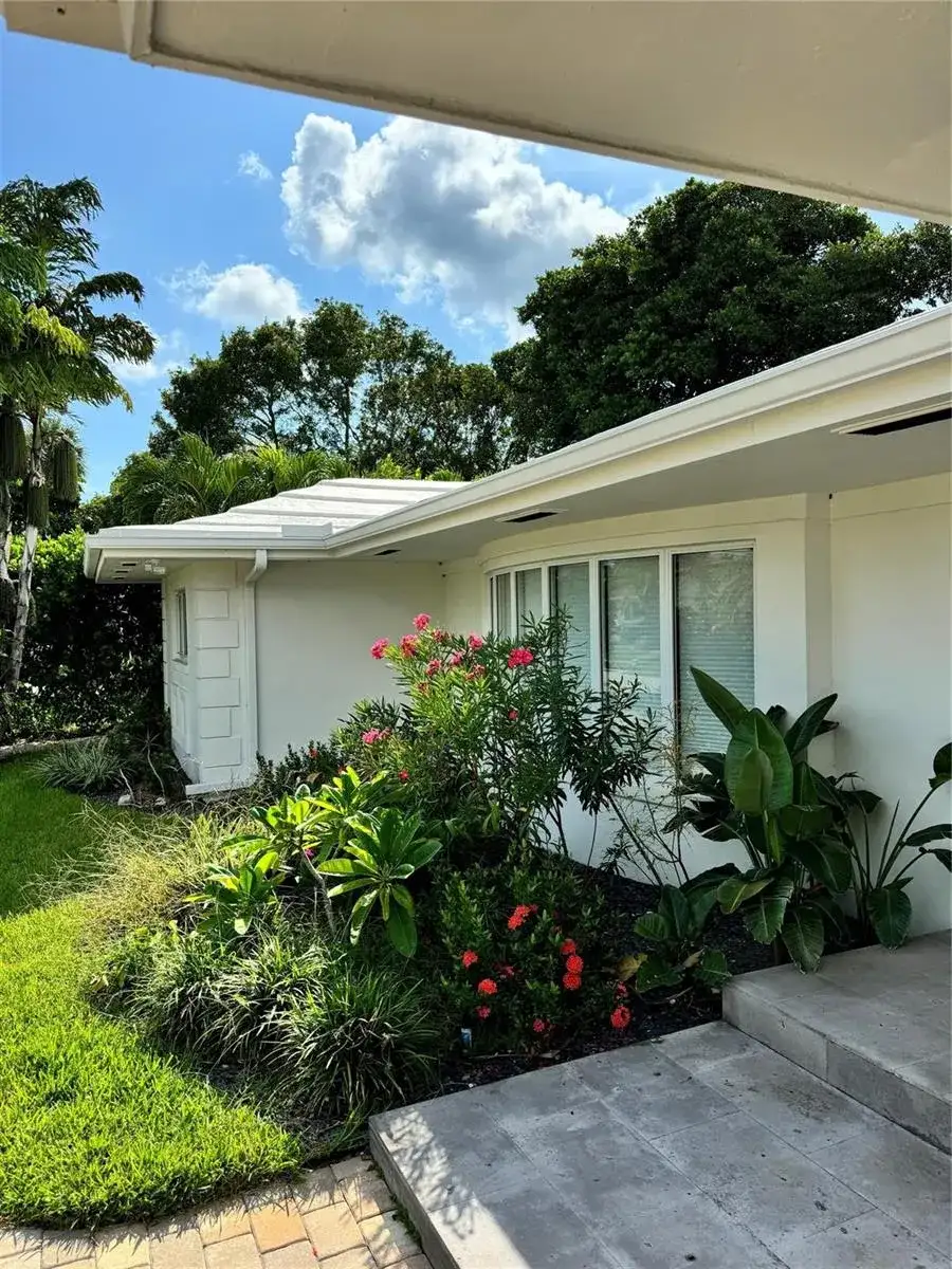 2020 Coral Reef Drive, Lauderdale By The Sea FL 33062 photo 5