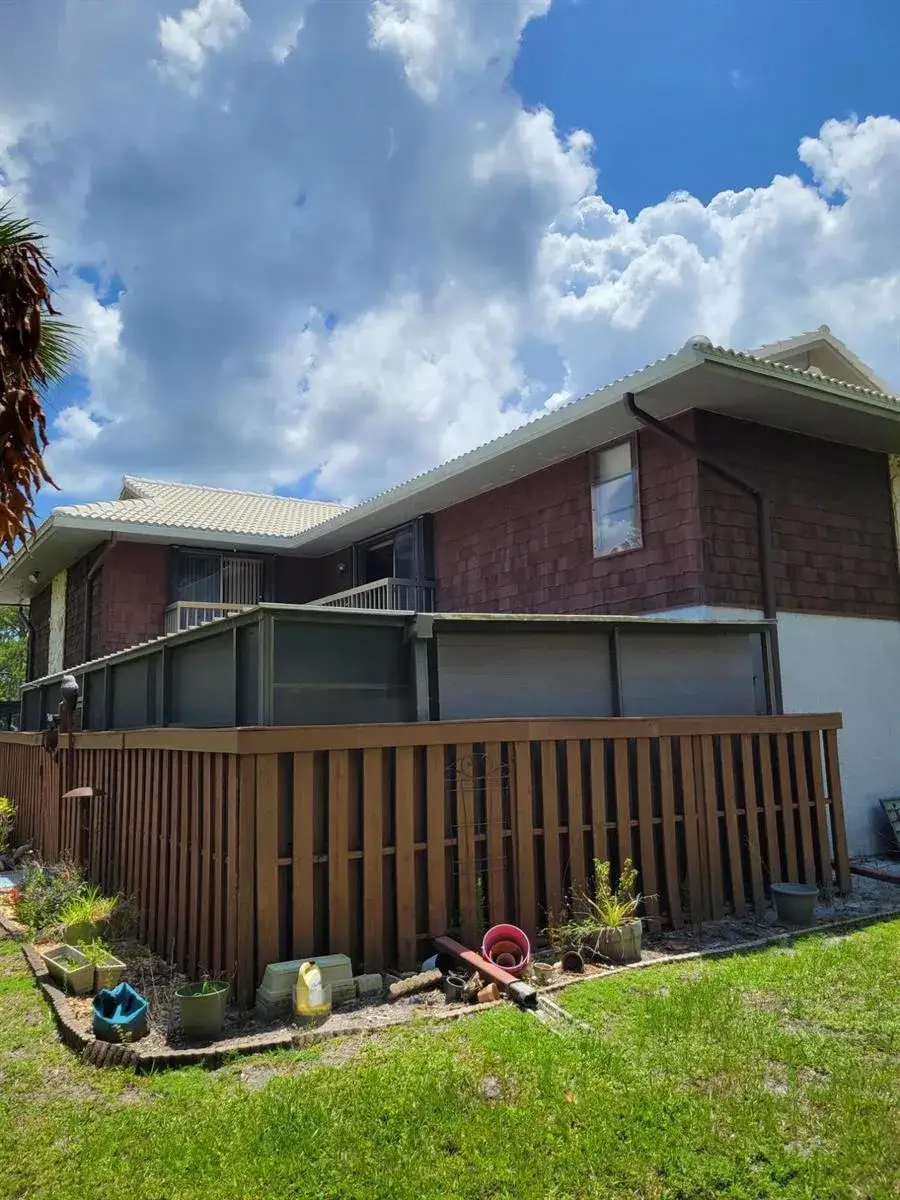 903 SE Camelot Gardens Boulevard SE, Port St. Lucie FL 34952