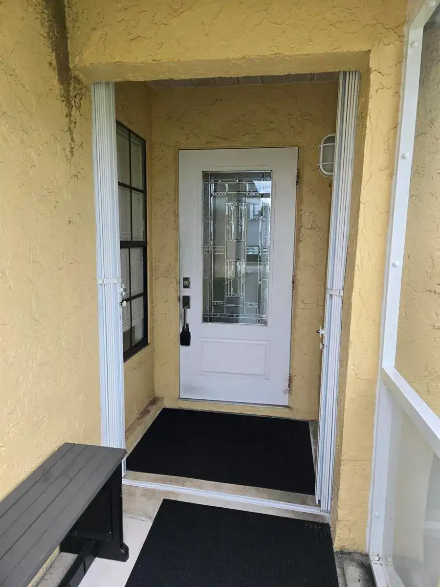 1402 Denlow Lane, Royal Palm Beach FL 33411 photo 5