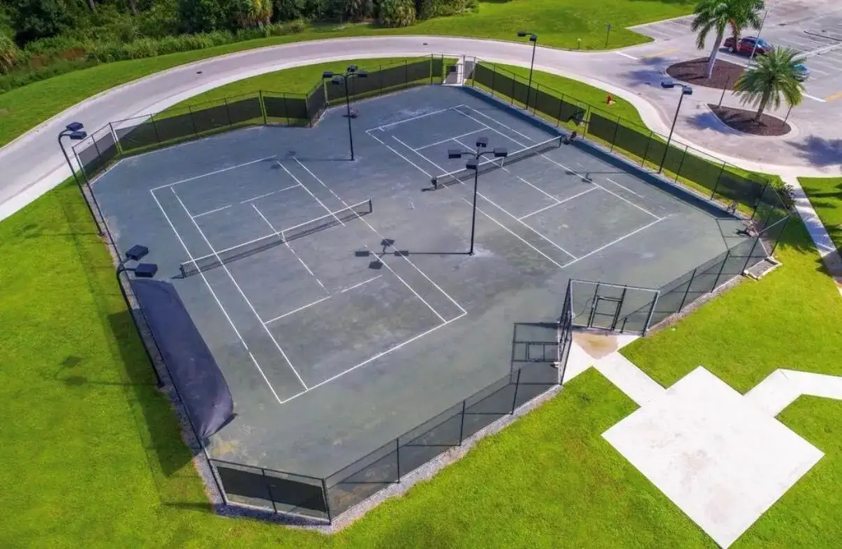 163 SE Via Lago Garda, Port St. Lucie FL 34952 photo 5