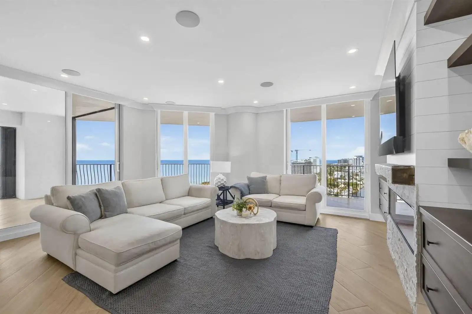 100 S Birch Road # 1701a, Fort Lauderdale FL 33316