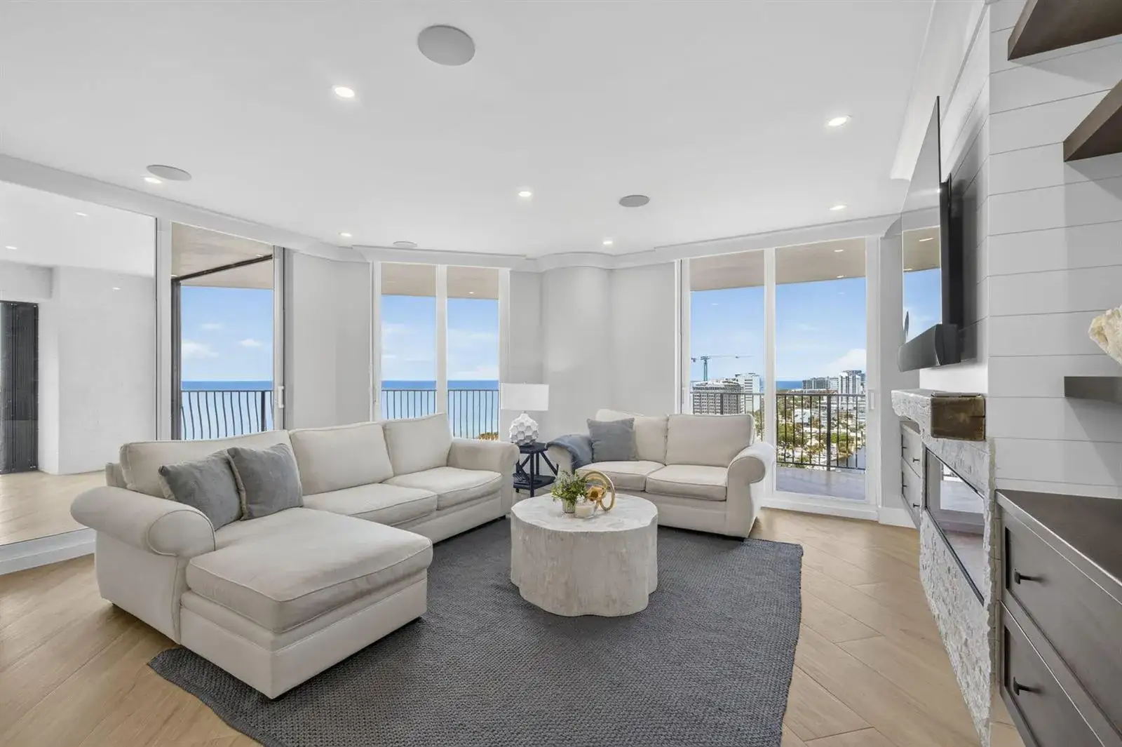100 S Birch Road # 1701a, Fort Lauderdale FL 33316