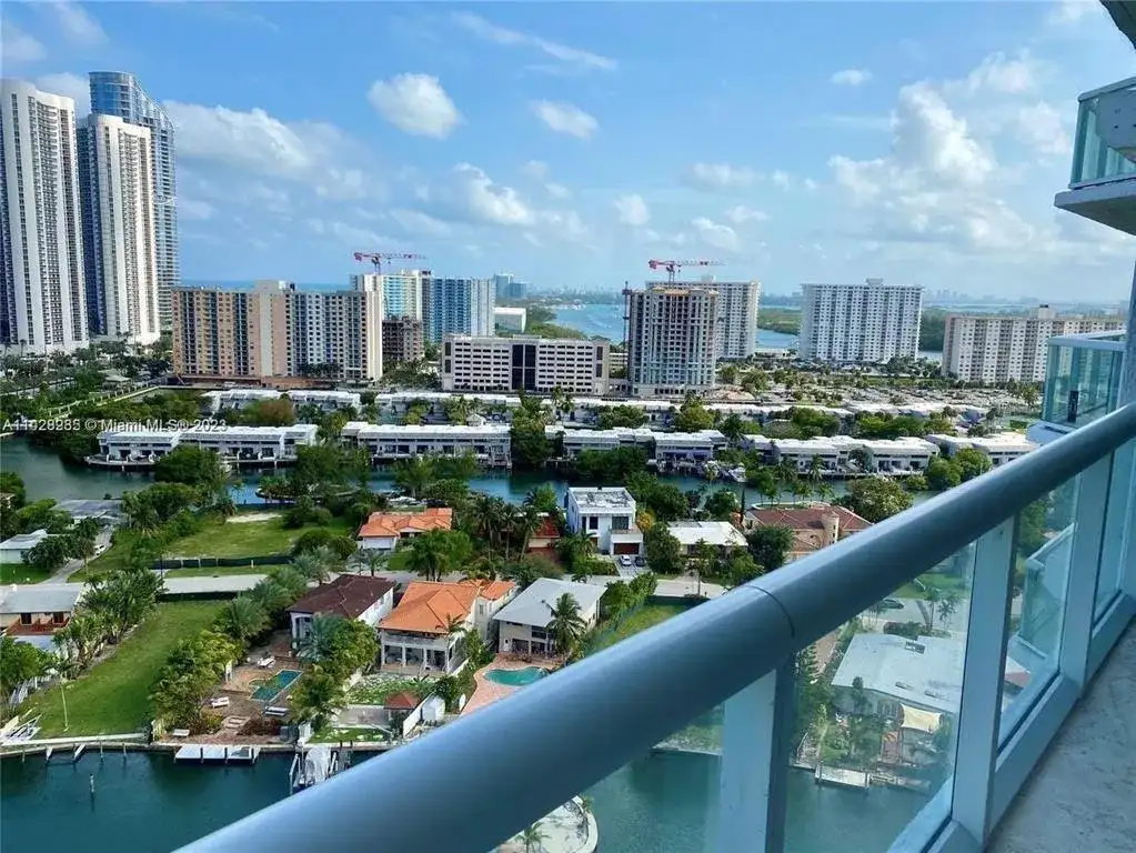 16500 Collins Avenue # 2052, Sunny Isles Beach FL 33160 photo 2