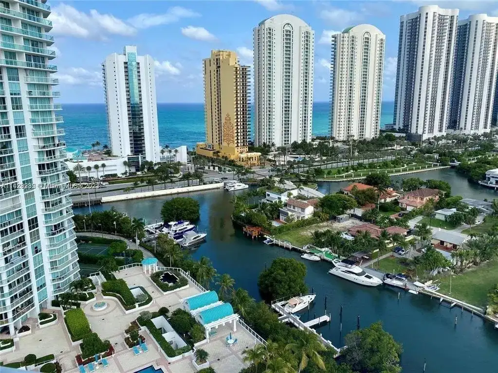 16500 Collins Avenue # 2052, Sunny Isles Beach FL 33160 photo 3