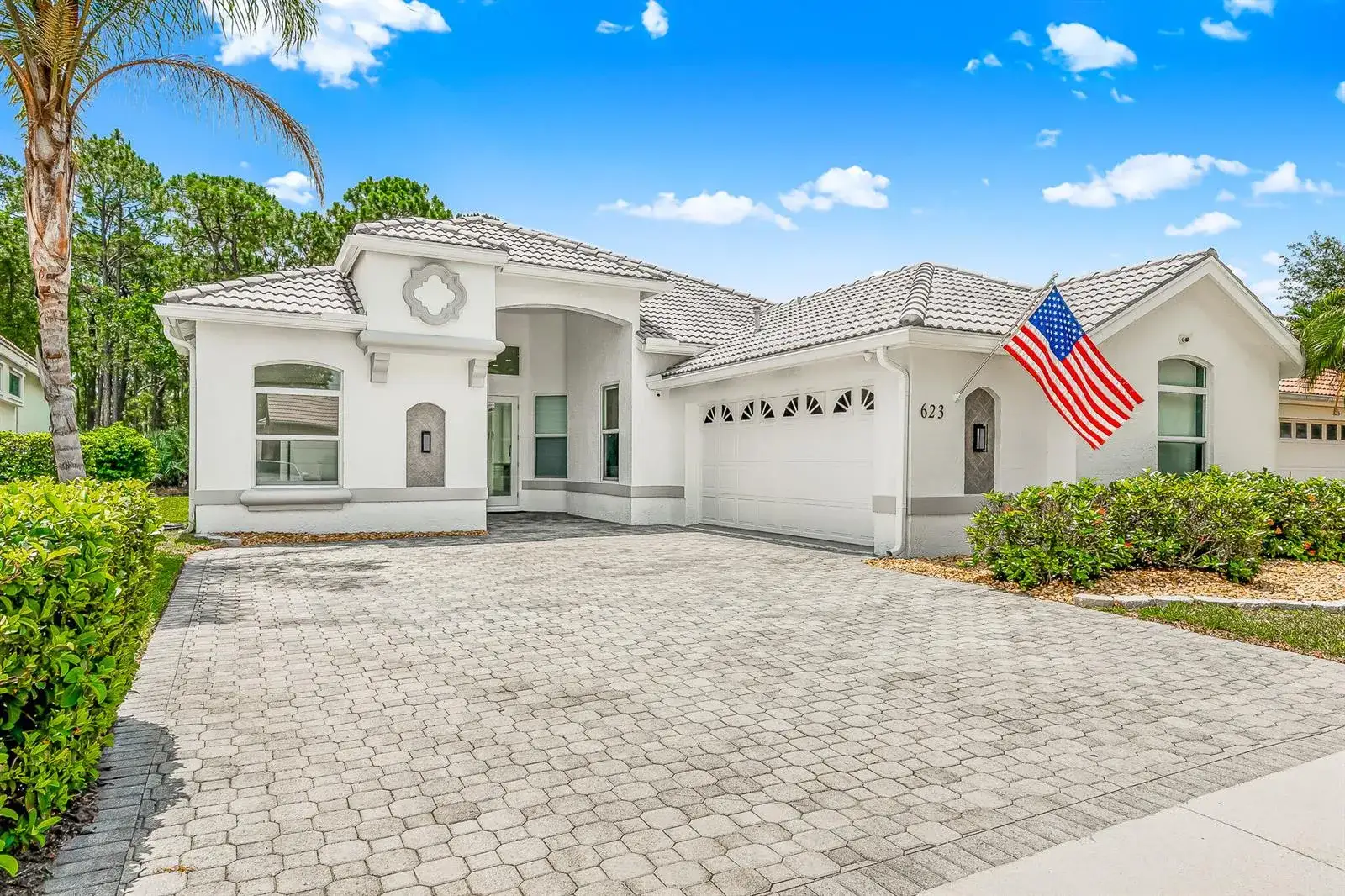 623 SW Lake Charles Circle, Port St. Lucie FL 34986