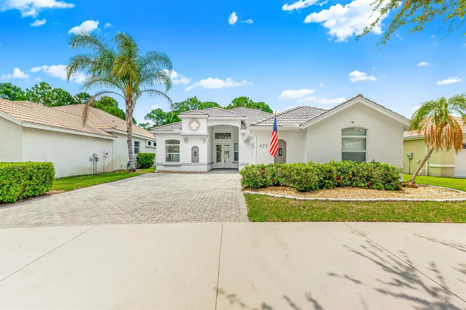 623 SW Lake Charles Circle, Port St. Lucie FL 34986 photo 3