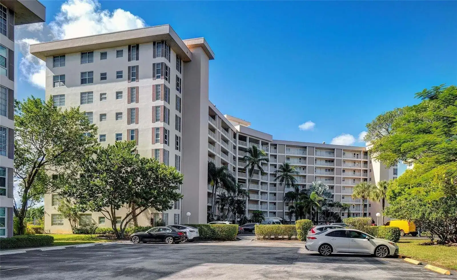 2681 S Course Drive # 712, Pompano Beach FL 33069 photo 2
