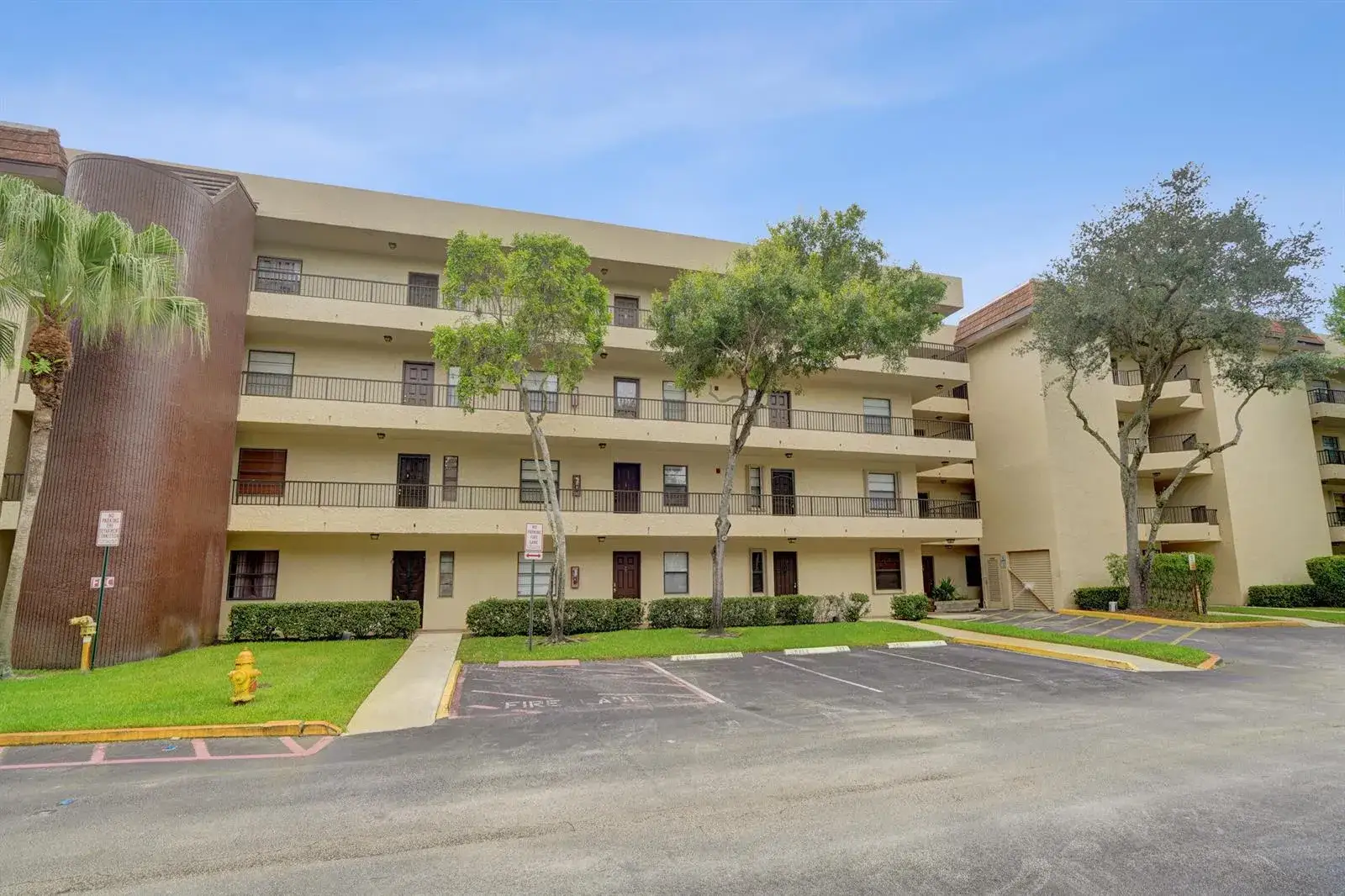 10451 W Broward Boulevard # 205, Plantation FL 33324