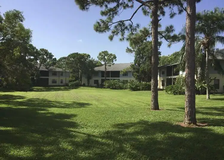 6553 SE Federal Highway # 203, Stuart FL 34997 photo 3