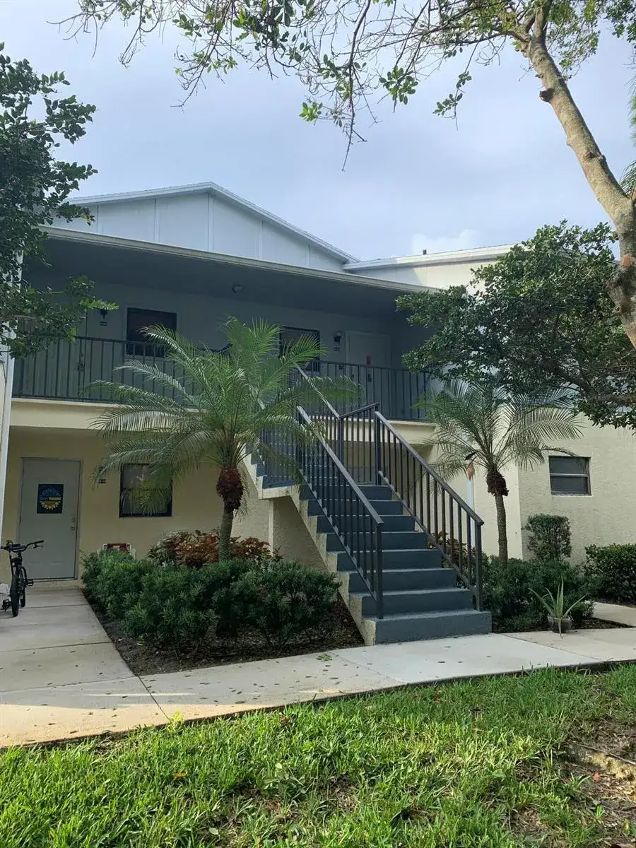 6553 SE Federal Highway # 203, Stuart FL 34997 photo 4
