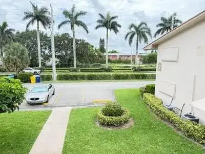 21 Waltham A # 21, West Palm Beach FL 33417 photo 3