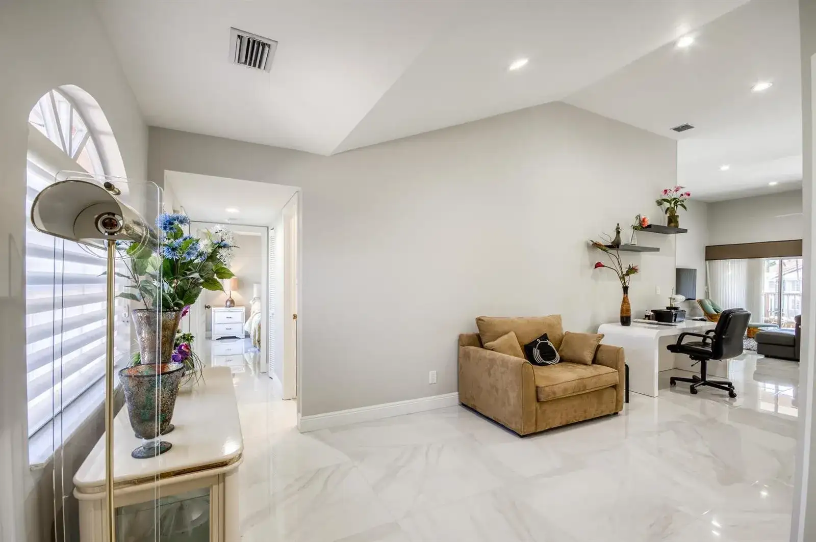 208 Legendary Circle, Palm Beach Gardens FL 33418 photo 5