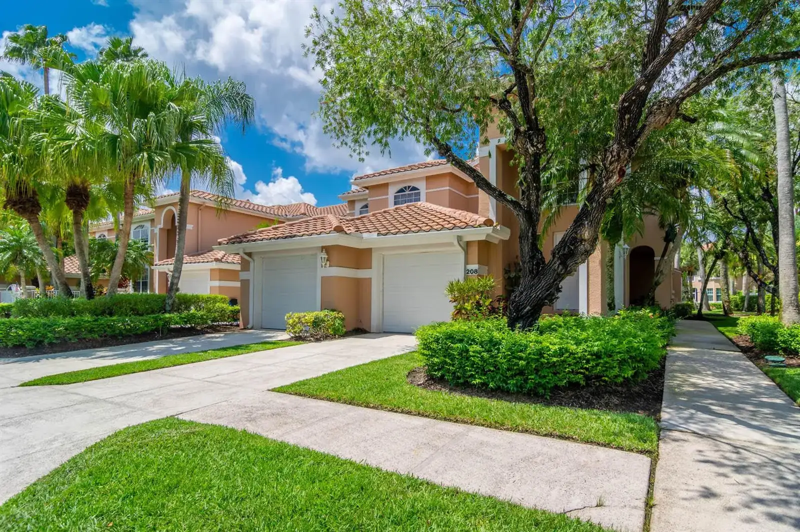 208 Legendary Circle, Palm Beach Gardens FL 33418 photo 2