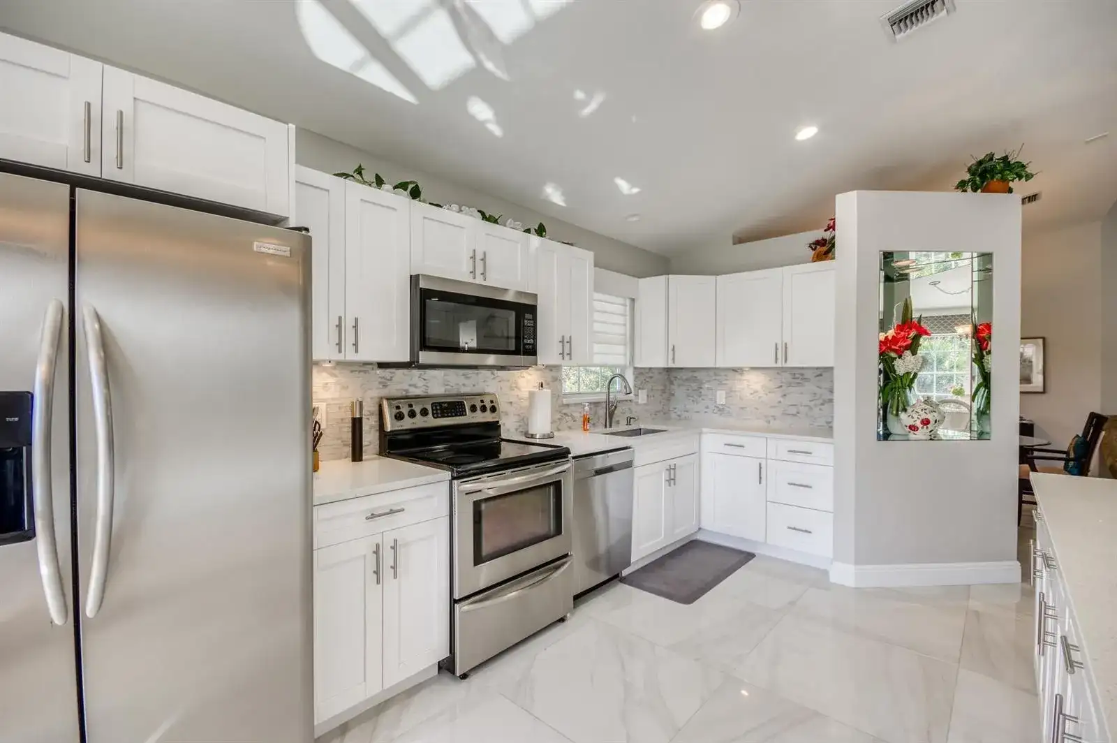 208 Legendary Circle, Palm Beach Gardens FL 33418 photo 4