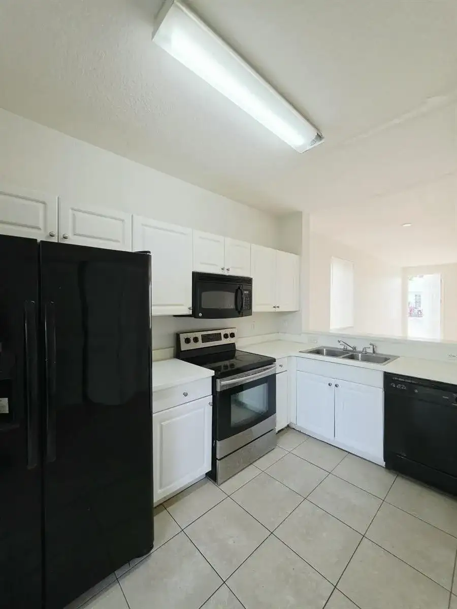 4154 Napoli Lake Drive, Riviera Beach FL 33410 photo 4