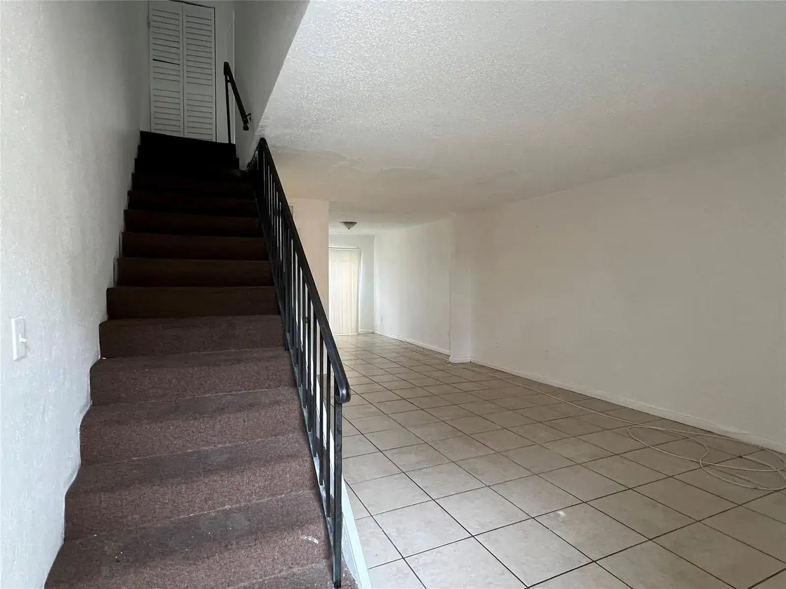 2442 NW 52nd Avenue, Lauderhill FL 33313 photo 2