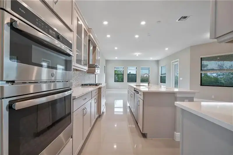 12175 N Baypoint Circle, Parkland FL 33076 photo 5
