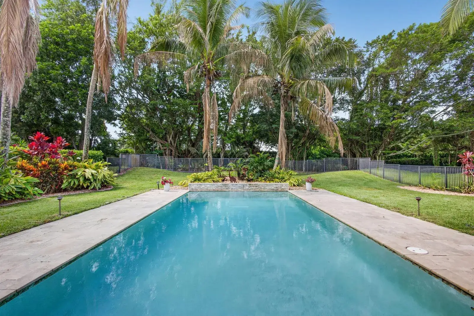 6188 Celadon Circle, Palm Beach Gardens FL 33418
