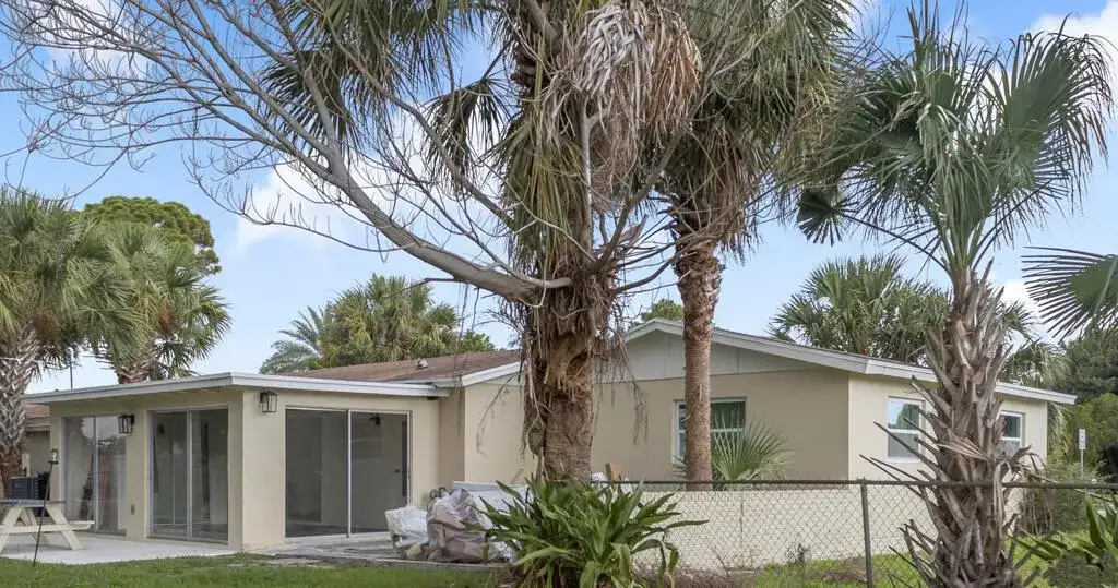 371 W 34th Street, Riviera Beach FL 33404 photo 5