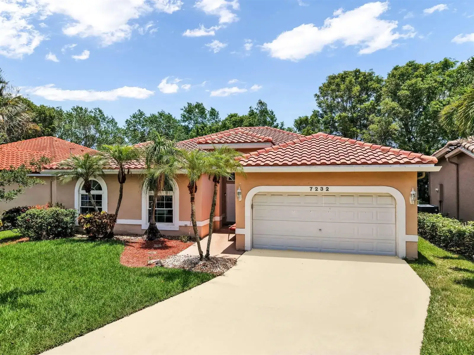 7232 NW 58th Way, Parkland FL 33067 photo 2